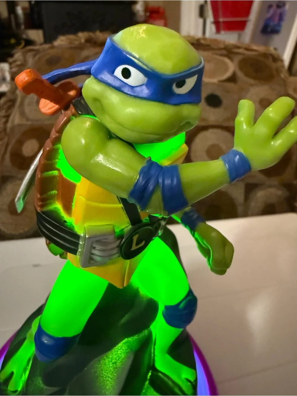 Teenage Mutant Ninja Turtles official leonardo